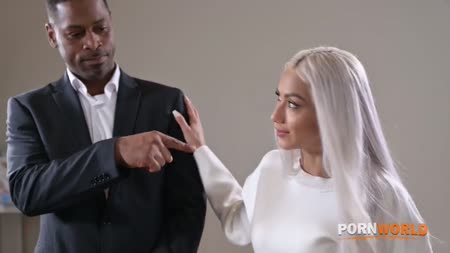 Деловая леди Veronica Leal очень любит разврат