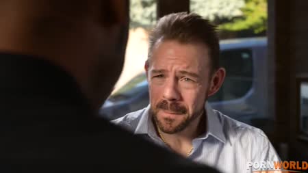 Anissa Kate решила выпустить пар на работе