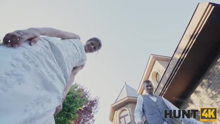 Невеста сразу после свадьбы делает мужа куколдом