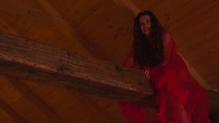 Одержимая шлюшка устроила смачный разврат